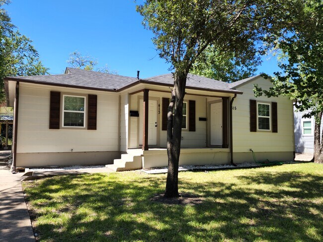 Primary Photo - 415 NE 18th St