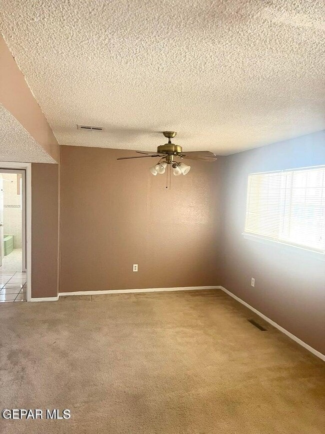 Building Photo - 9508 Gairloch Dr