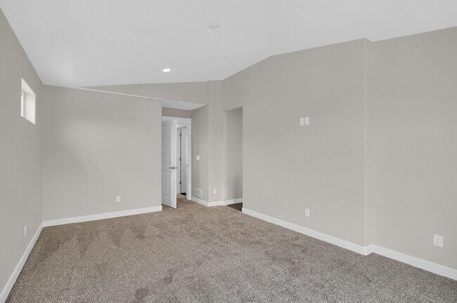 Building Photo - 3798 Venice Grove