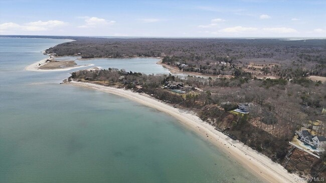 Building Photo - 3 Robins Nest Ln