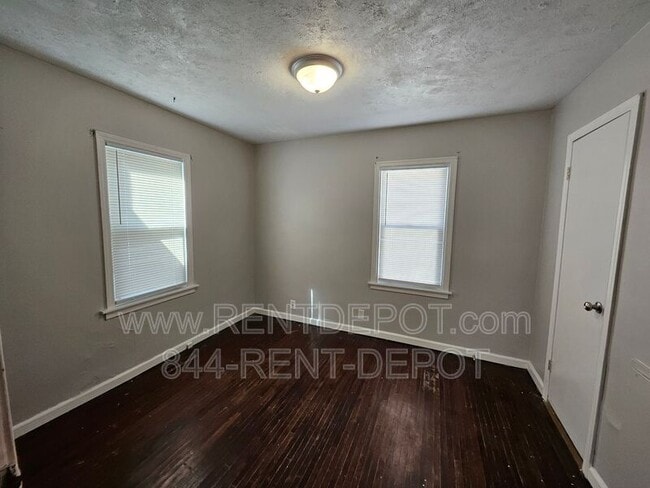 Building Photo - 1610 Taylor Ave
