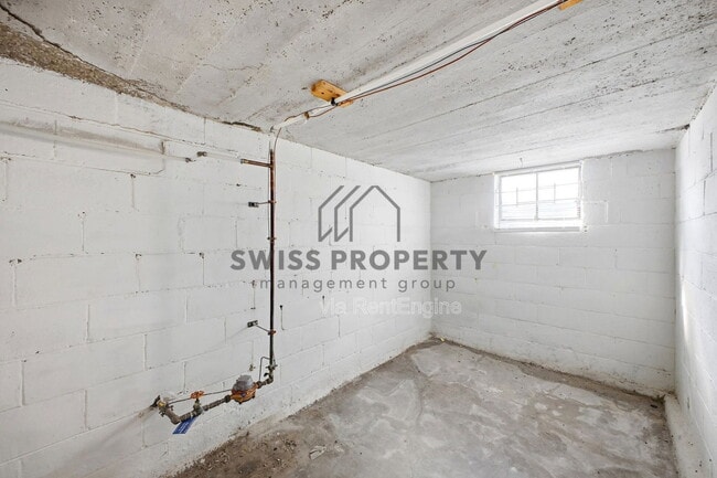 Building Photo - 417 S Huron Ave