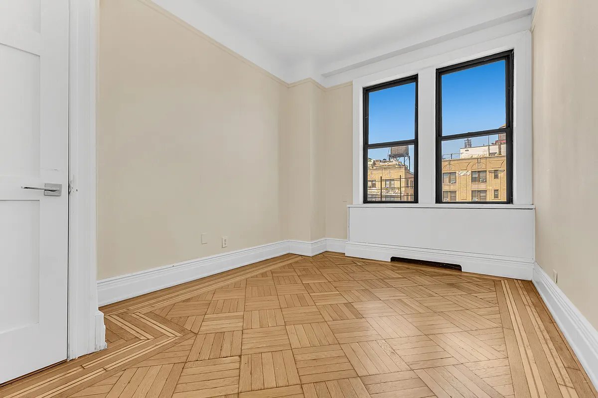 Building Photo - 175 W 93rd St