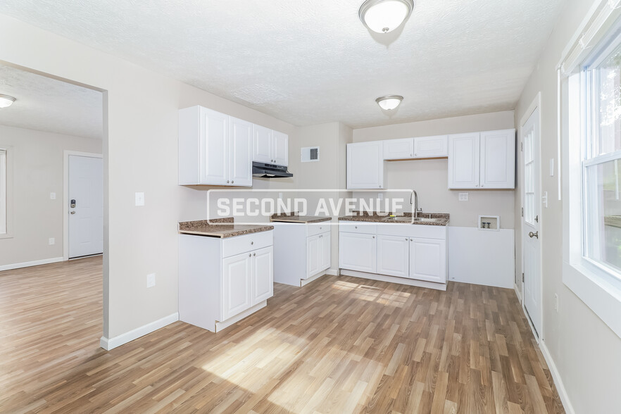 Building Photo - 3123 Elkhorn Dr