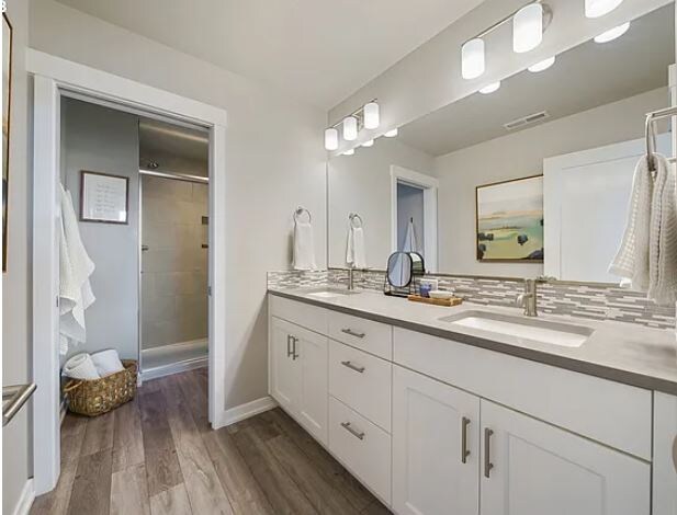 Building Photo - 8138 SE Reddington St