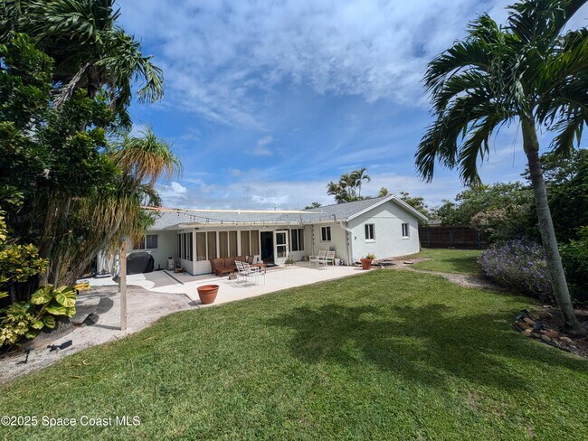 Building Photo - 215 Artemis Blvd