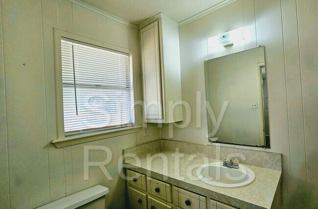 Building Photo - 4415 County Rd 1152