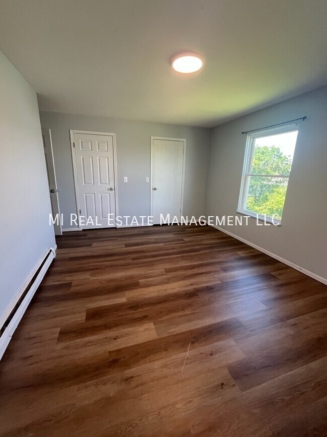Building Photo - 326 Stratford Way