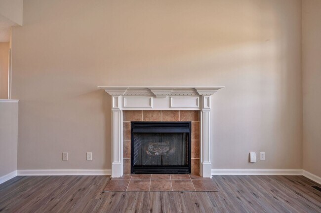 Building Photo - Perfect Family Layout with Office & Large Fenced Backyard | $500 Move-In Incentive for 4/1/26 Mov...