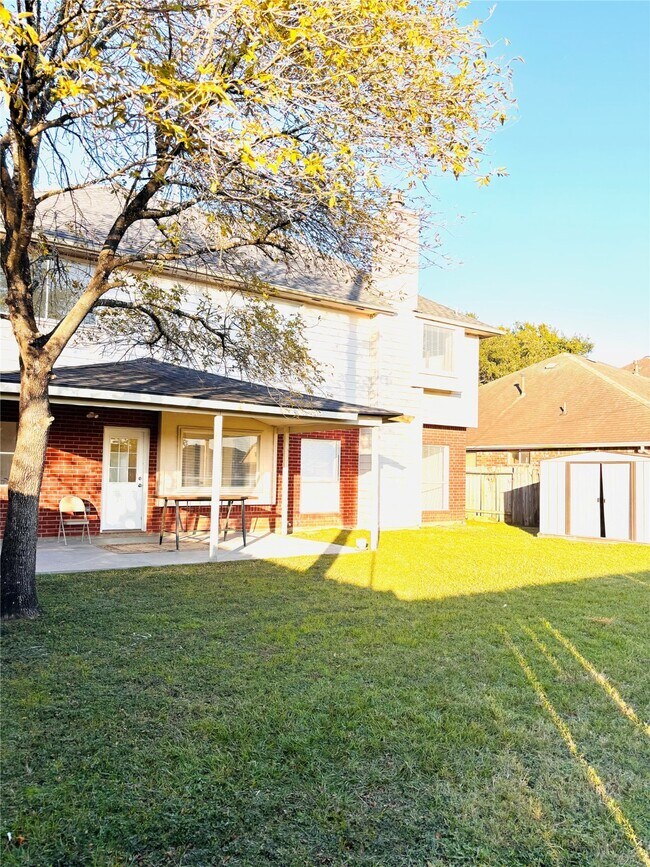 Building Photo - 18807 Forest Deer Rd