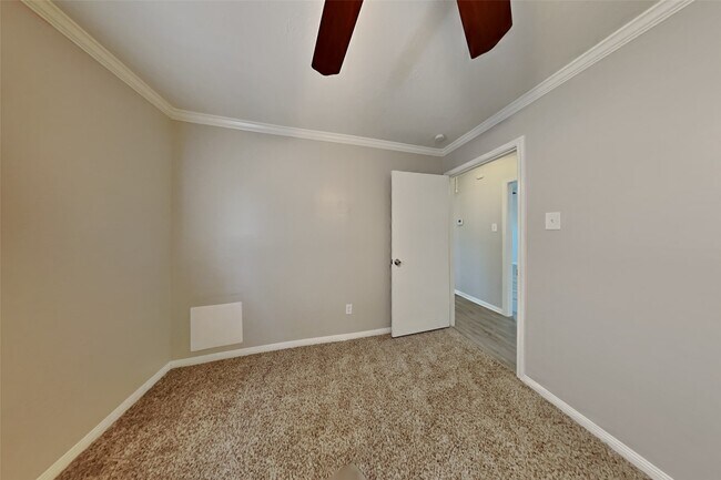Building Photo - 2510 Foxden Dr