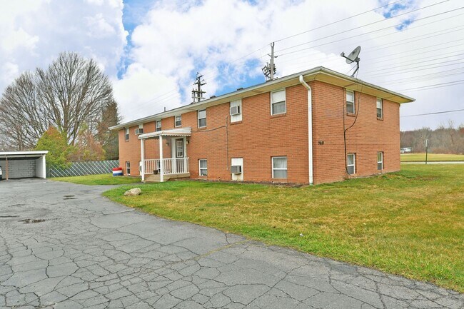 Building Photo - Joslynn Properties LLC-560