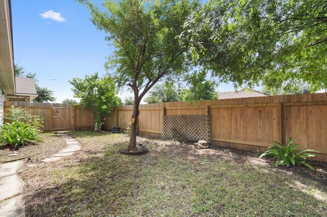 Building Photo - 8600 Harrier Dr