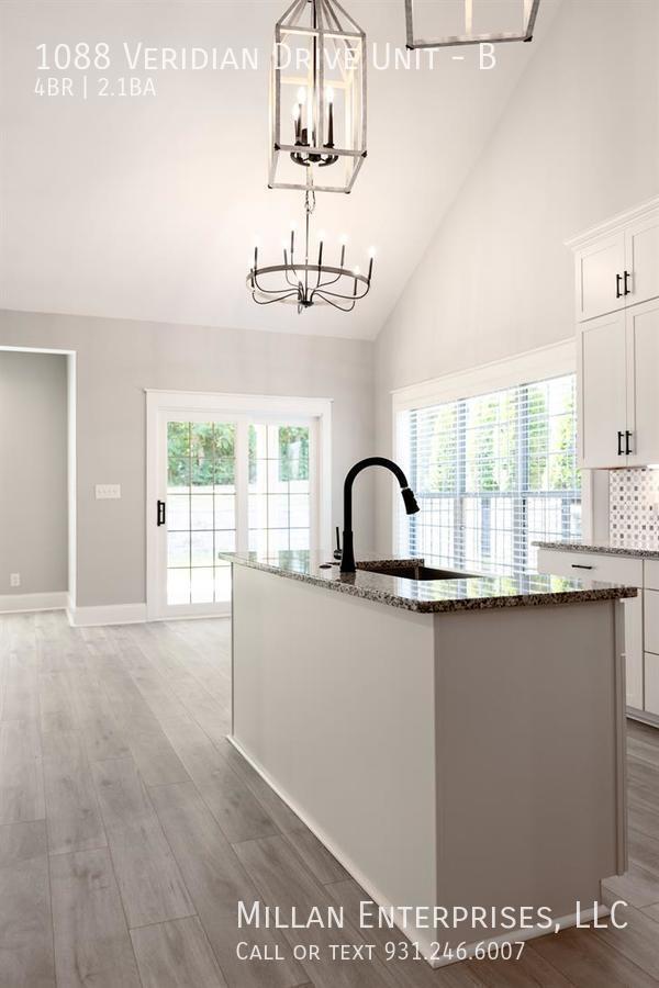 Building Photo - 1088 Veridian Dr