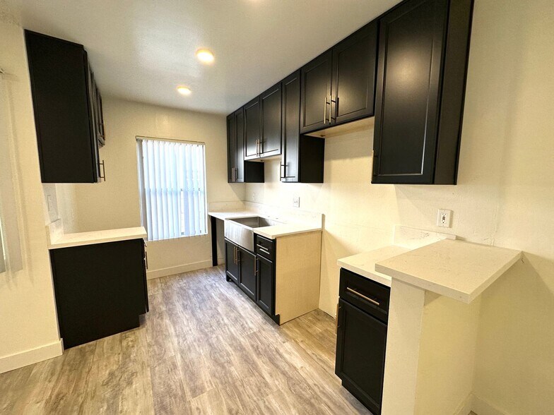 Building Photo - 3419 Keystone Av