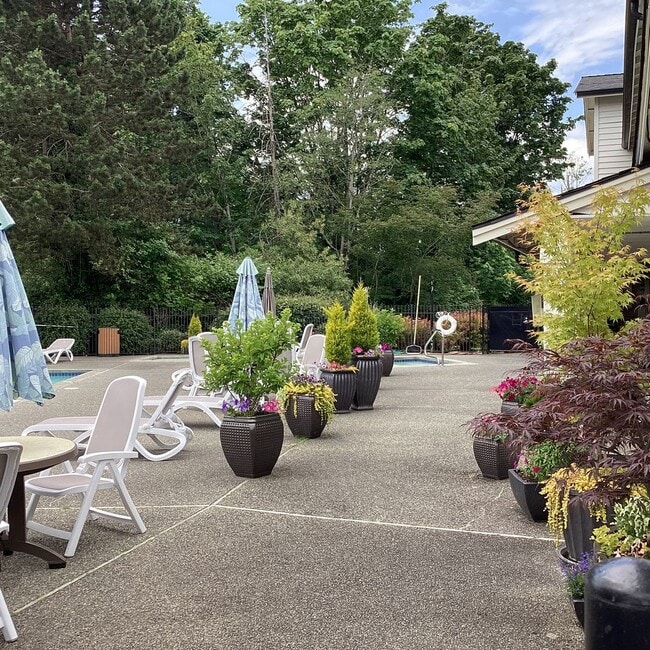 Building Photo - Updated 3-Bedroom Home in Bluegrass Commun...
