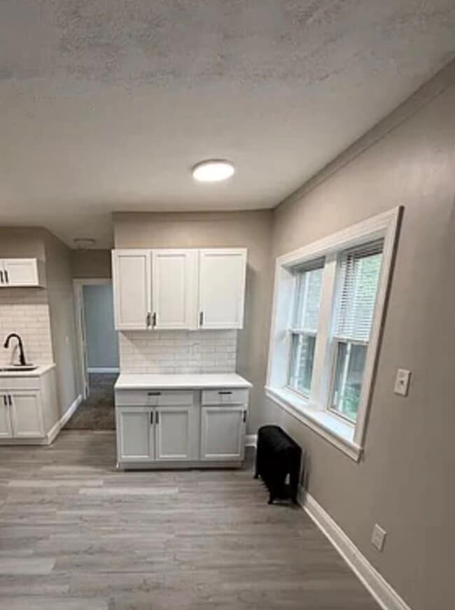 Building Photo - Noble Villa Apartments