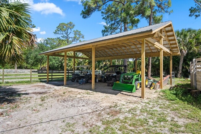 Building Photo - 3509 C Rd