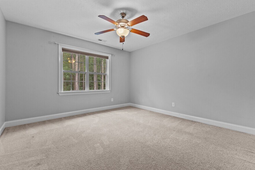 Building Photo - 768 Riverbirch Dr