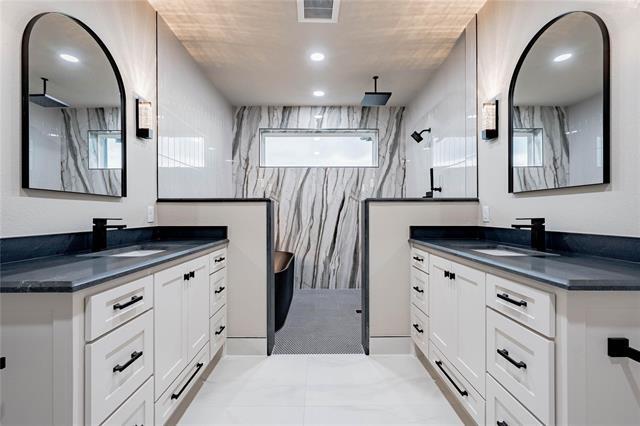 Building Photo - 85 Isle of View Dr