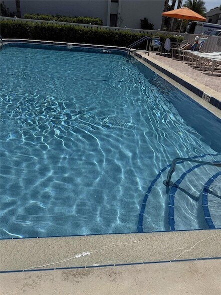 Building Photo - 2400 S Ocean Dr