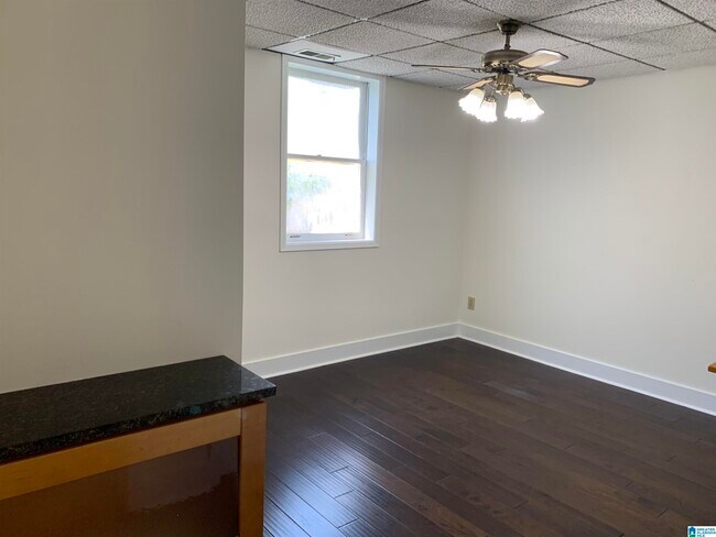 Building Photo - 134 Woodbury Dr