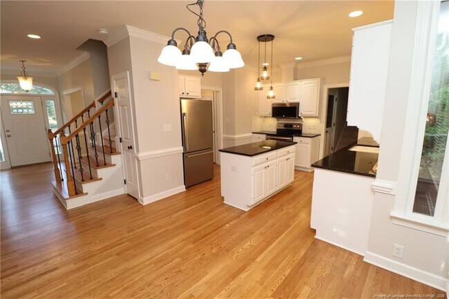 Building Photo - 107 Hardaway Ct