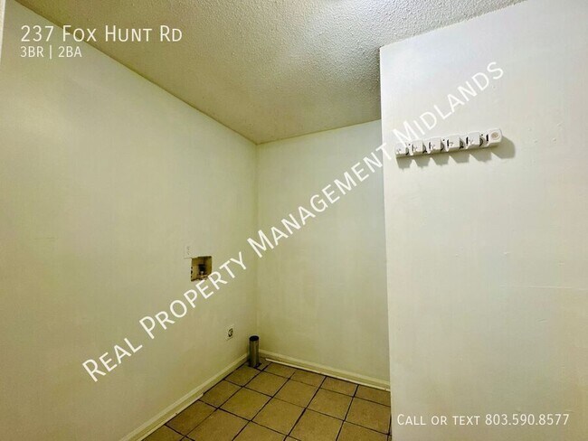 Building Photo - 237 Fox Hunt Rd-