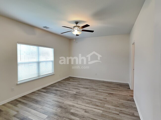 Building Photo - 1126 Treeta Trail