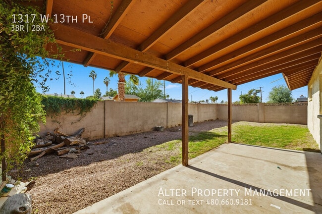 Building Photo - 1317 W 13th Pl