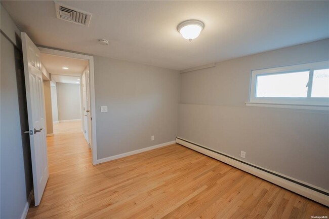 Building Photo - 4 Splitrail Pl