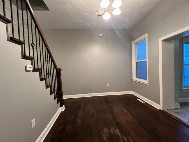 Building Photo - A Gorgeous, Completely Remodeled, Historic...