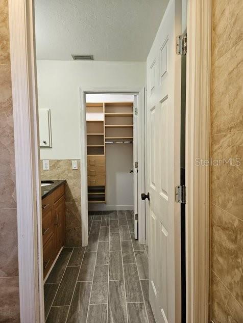 Building Photo - 4252 Prairie View Dr S