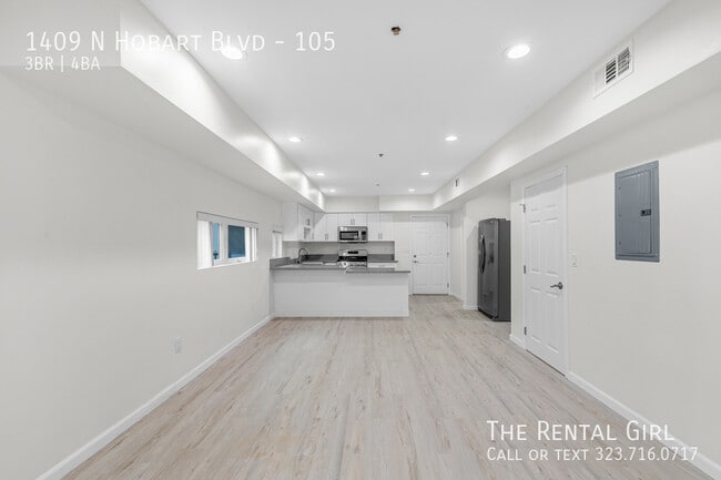 Building Photo - 1409 N Hobart Blvd