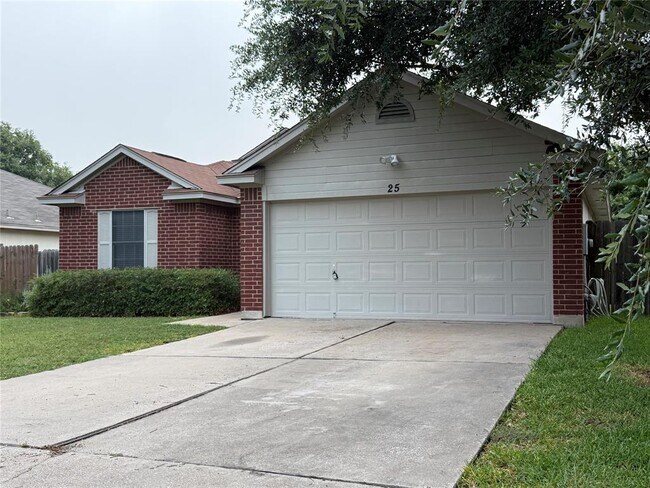 Building Photo - 25 Azalea Dr