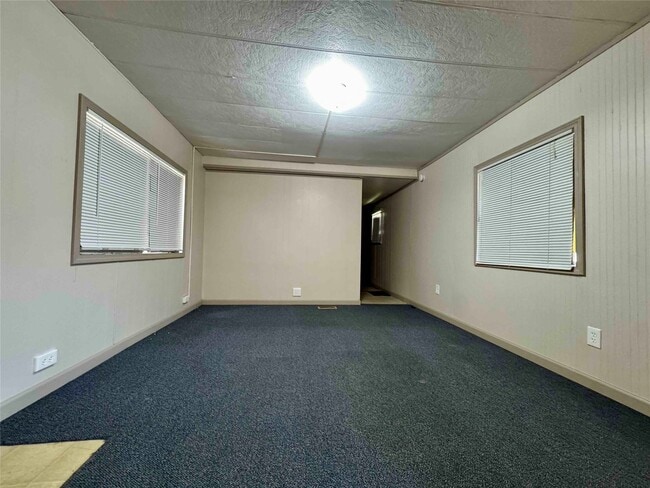 Building Photo - 1718 W Dumble St