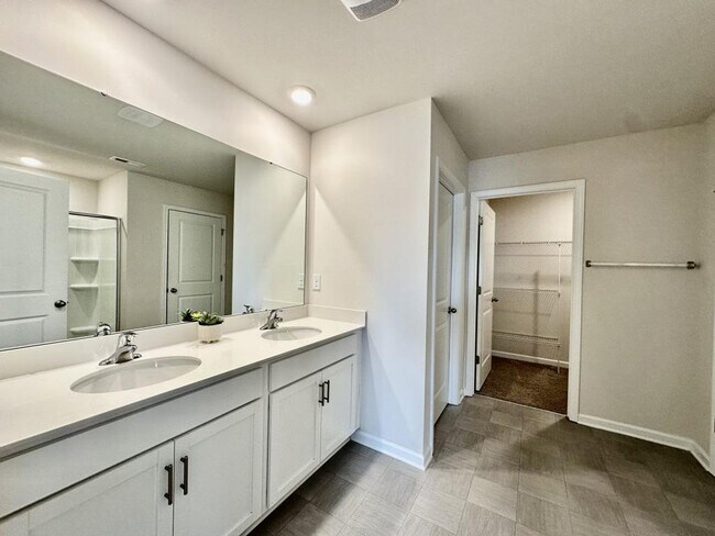 Building Photo - 1339 Mifflin Ln