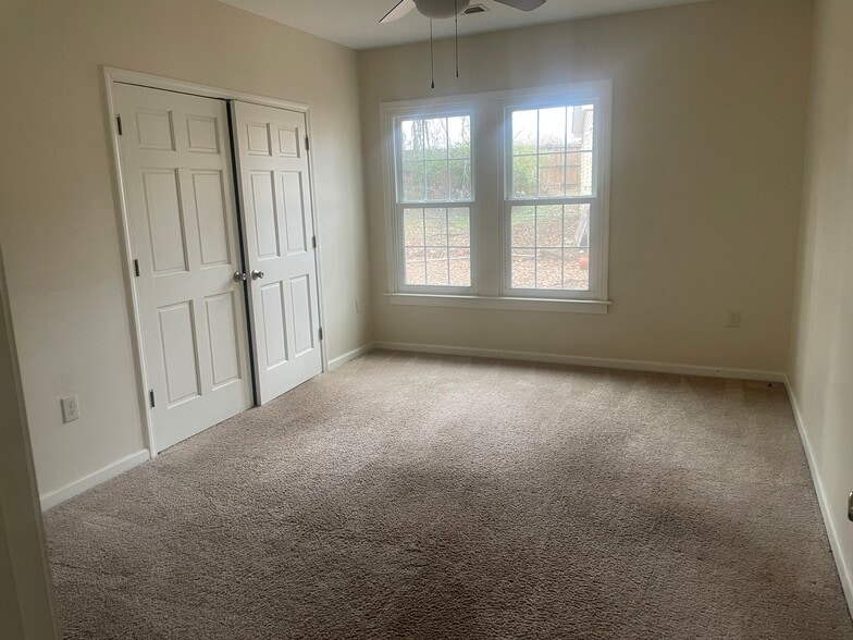 Building Photo - 41 Briarcliff Dr