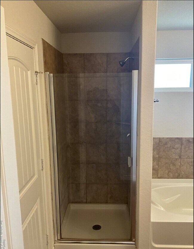 Building Photo - "Charming 4-Bedroom Home with Granite Elegance in San Antonio!"