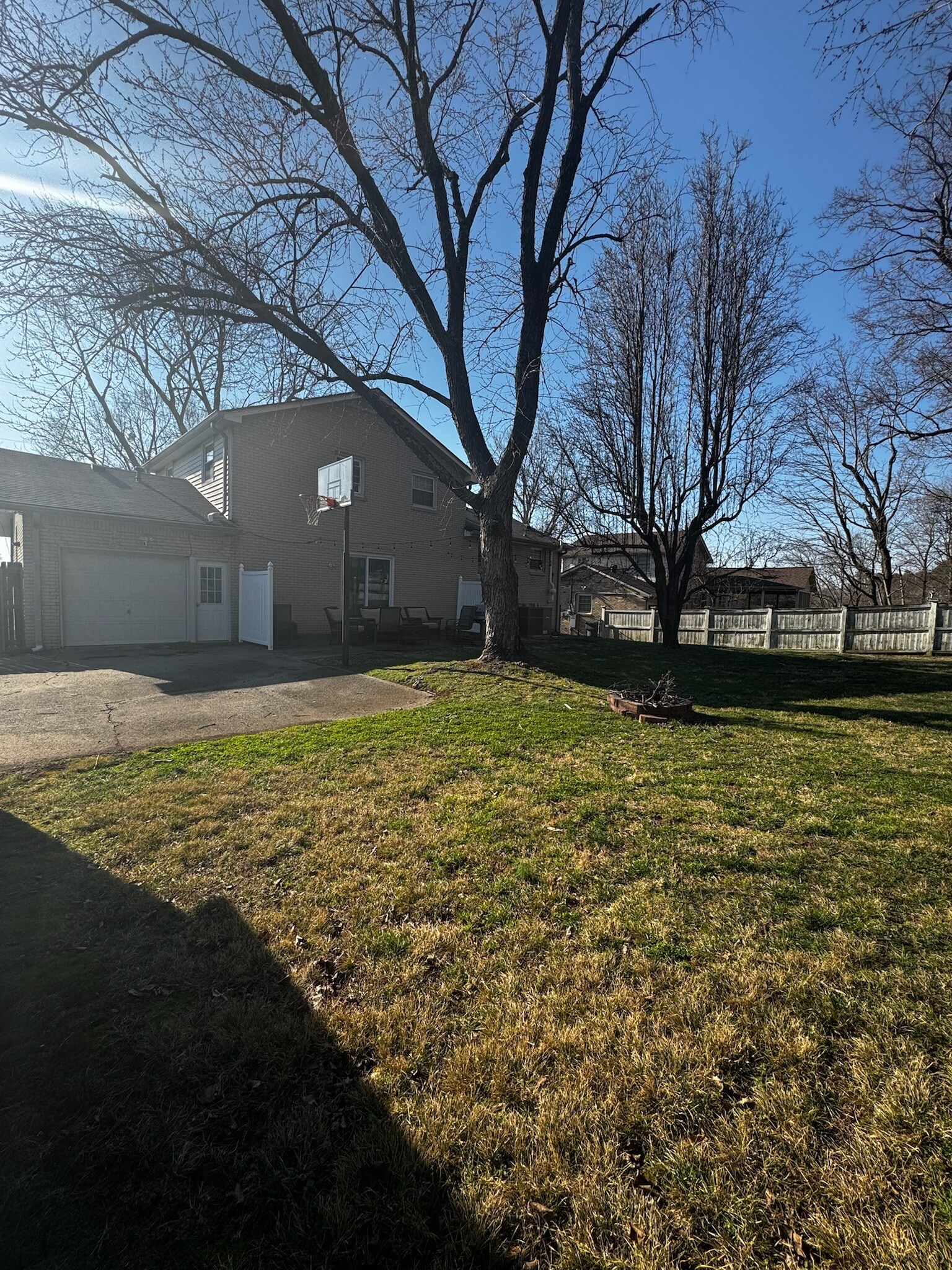 Building Photo - 5128 Brucewood Dr