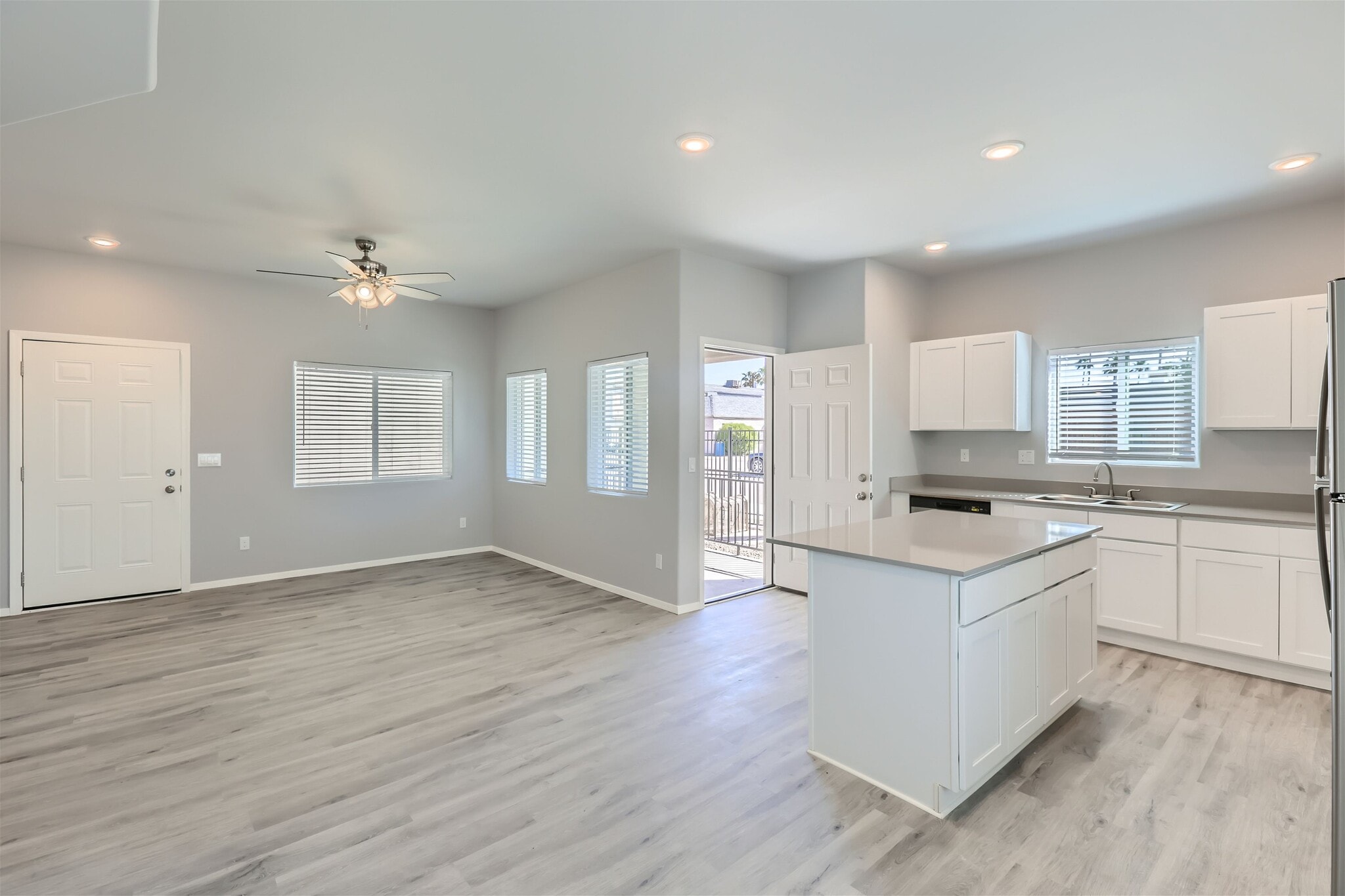 Building Photo - 7010 N 80th Ave