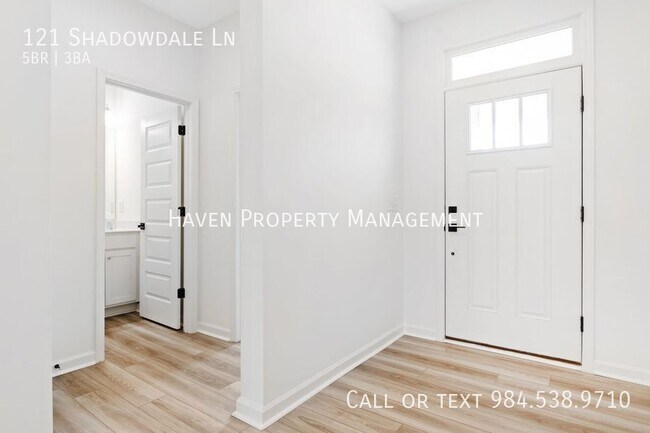 Building Photo - 121 Shadowdale Ln