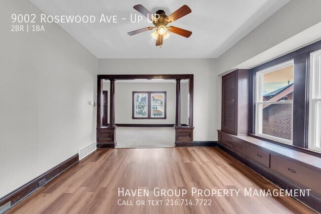 Building Photo - 9002 Rosewood Ave