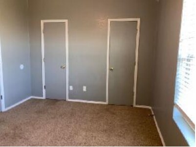 Building Photo - 2801 Vernice Loop