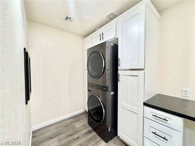 Building Photo - 5420 N Blagg Rd