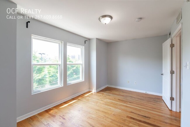 Building Photo - Four Bedroom Apartment near Temple University