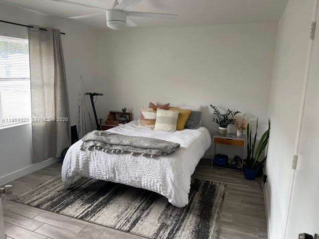 Building Photo - 637 SW 3rd Ave