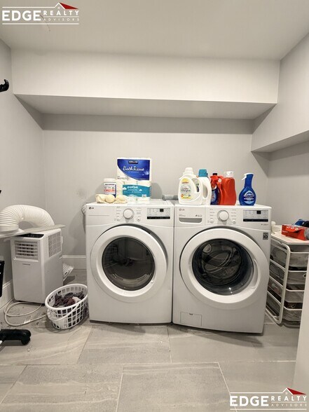 Building Photo - 68 North Beacon St