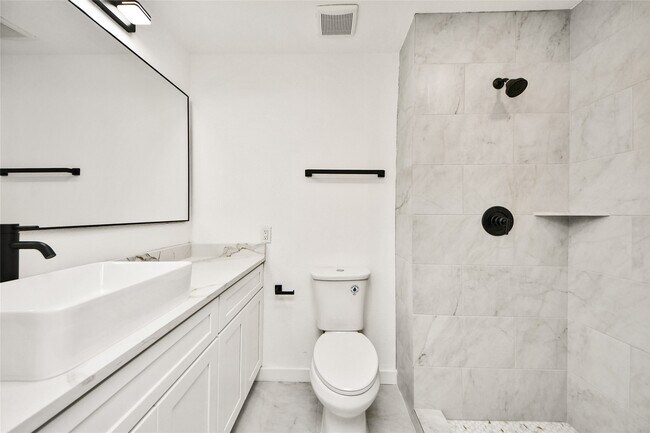 Building Photo - 33 Kittiwake Ct