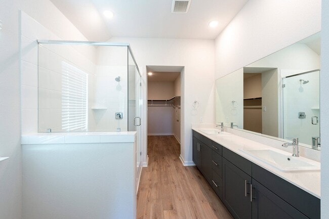 Building Photo - 16903 Solomons Plume Ln